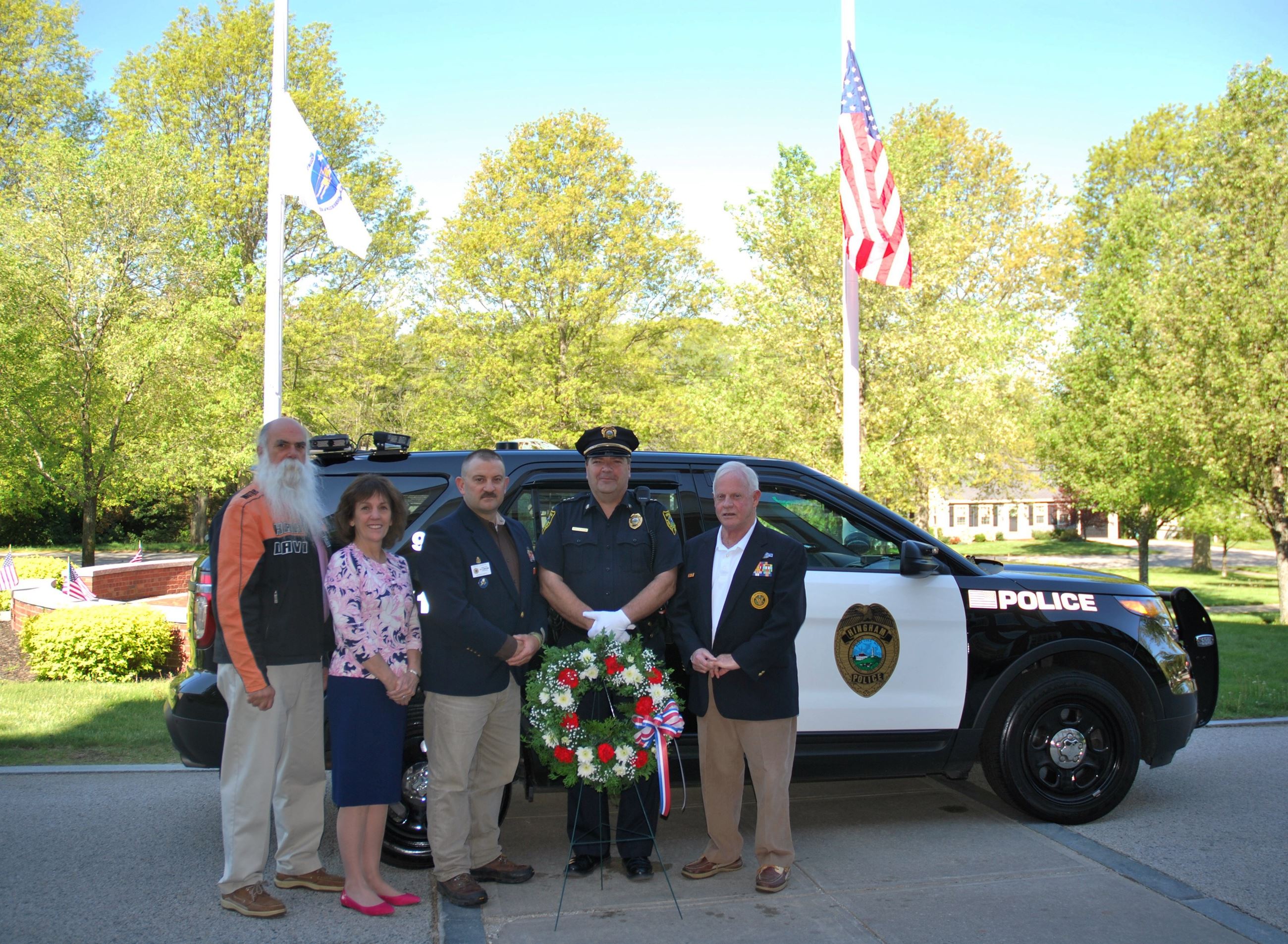 Wreath presented to the Police Department